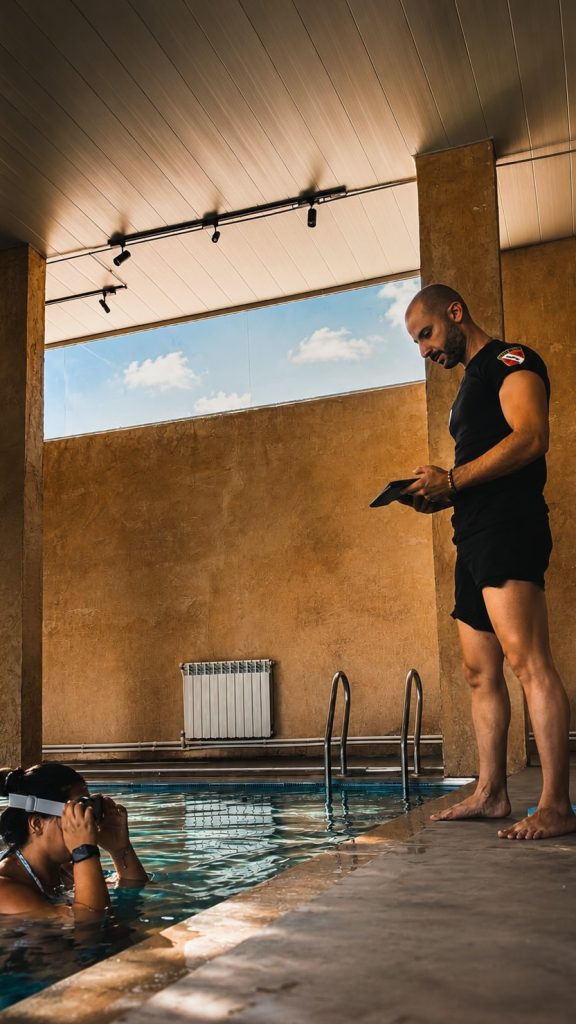 Sesión supervisada en piscina